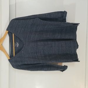 Blue Heathered 3/4 Sleeve Tee VGUC